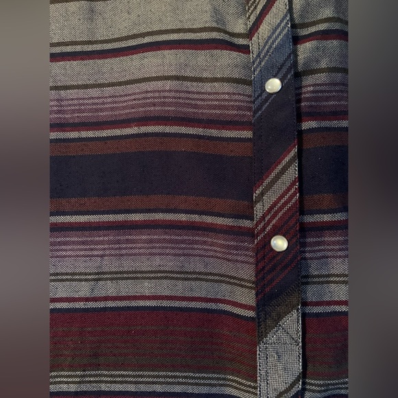 Roxy snap up Mexican blanket pattern flannel - Picture 4 of 7